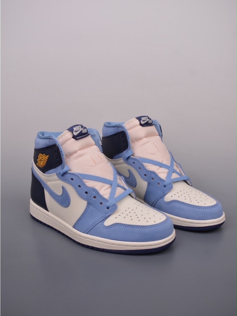 Nike Air Jordan 1 Mid — Light Blue / White / Navy